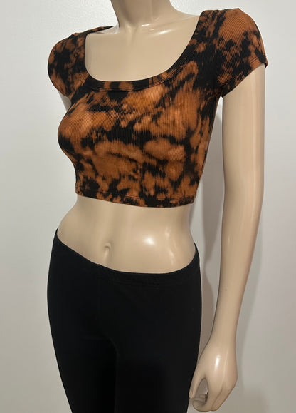 T-shirt crop top