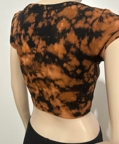 T-shirt crop top